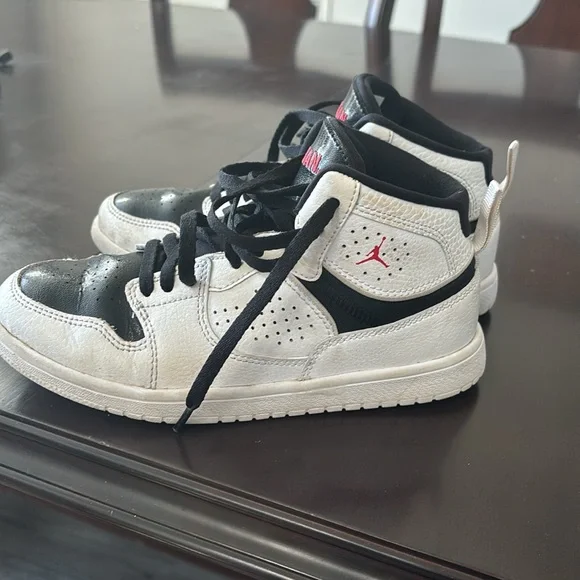 Kids Unisex Jumpman Jordan’s size 2.5 - Picture 4 of 7